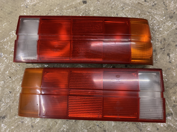 genuine BMW M3 E30 tail lights before facelift S14